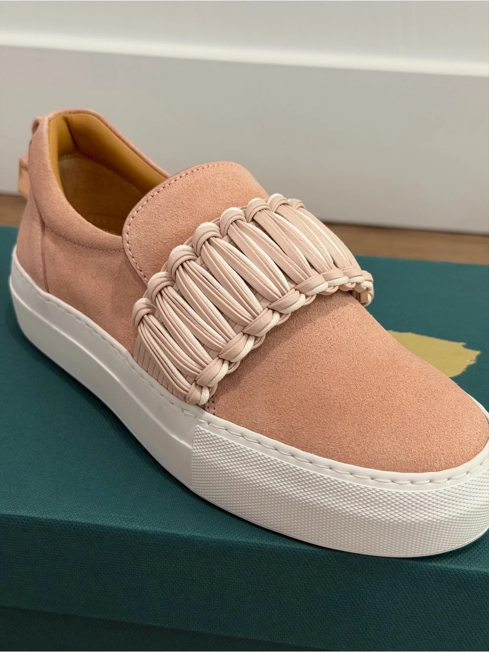 Buscemi blush pink